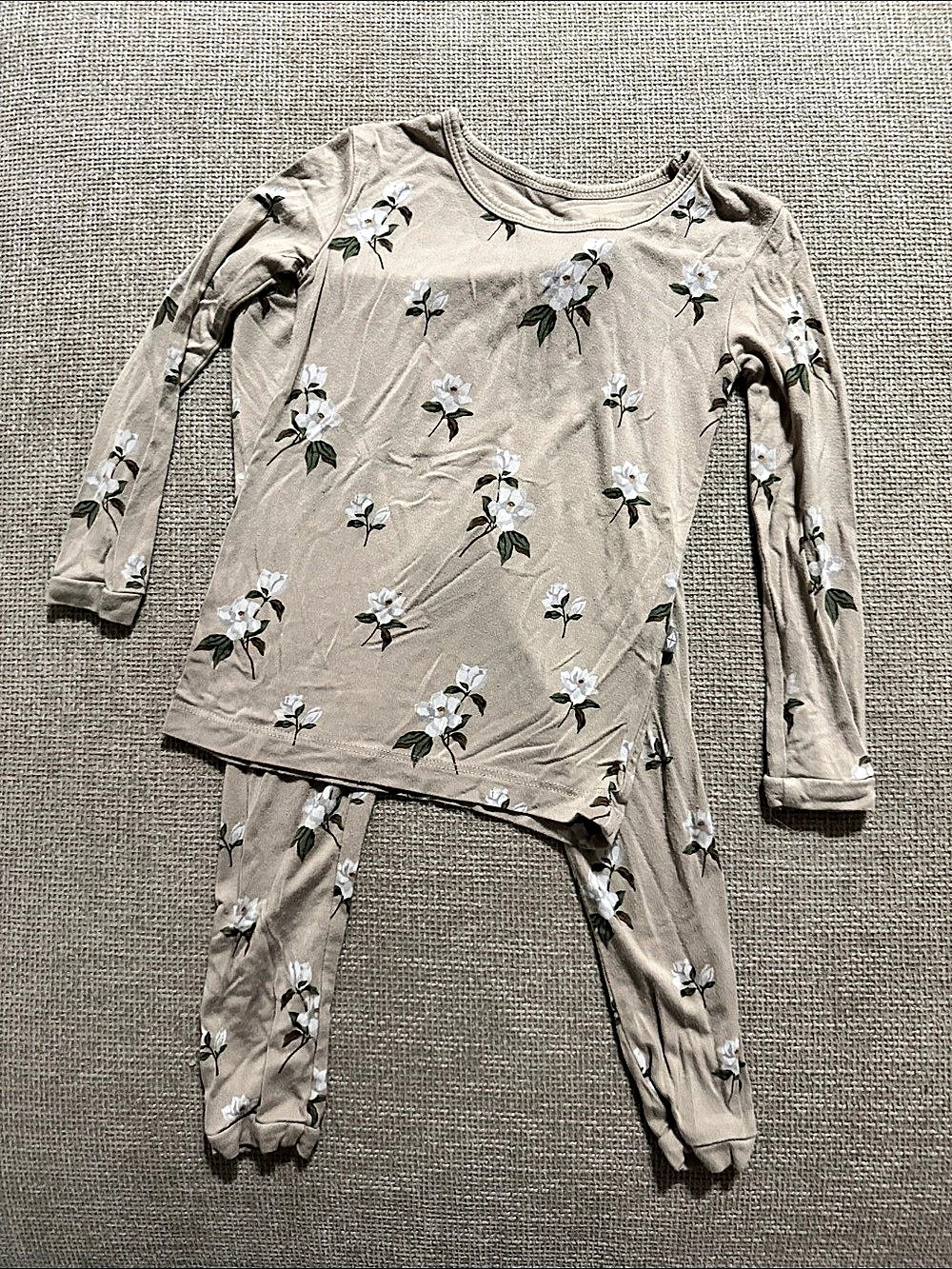 Kyte Baby Long Sleeve Pajama Set Kids Beige & Green Floral